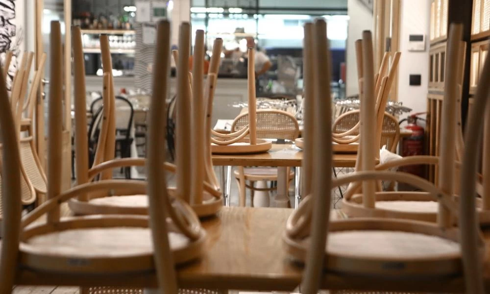 Στο χείλος του γκρεμού οι ελληνικές επιχειρήσεις